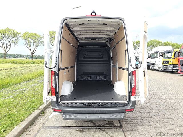 ऊंची छत वाला स्टेशन वैगन MERCEDES-BENZ SPRINTER 317 L2H2 LED Mbux10