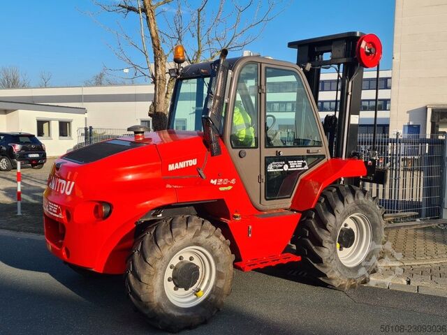 Rough terrain forklift truck Manitou M50.4
