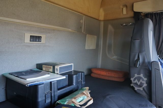 Kipper LKW VOLVO FH460 Getreidekipper Lenk Staplerhalterung