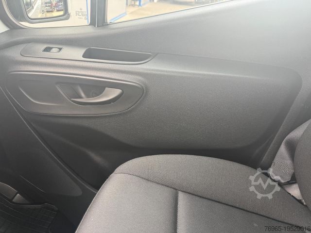 Fourgon tôlé MERCEDES-BENZ Sprinter 314 AUTOMATIK NAVI TOTWINKEL KAMERA LED