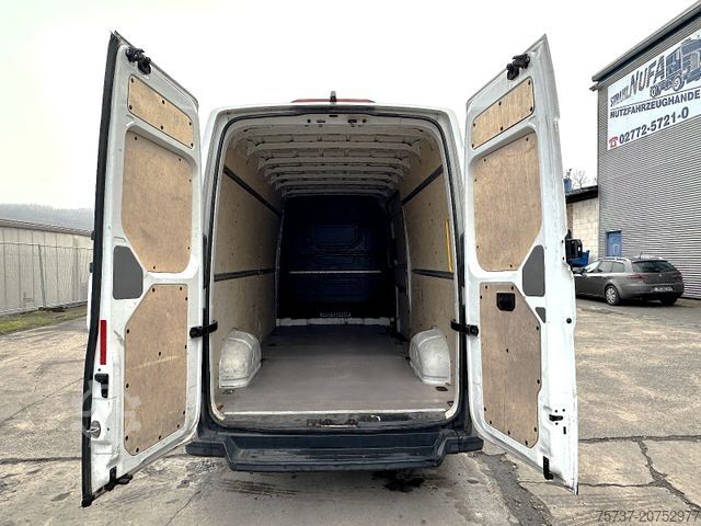 Vans ar augstu jumtu MAN 3.140 TGE