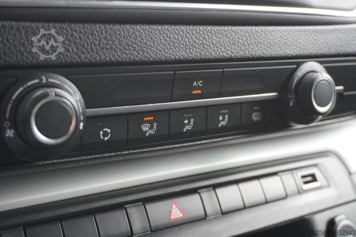 Delivery van double cab Opel Vivaro 2.0 CDTI 122PK L3 Dubbele Cabine EURO 6 ...