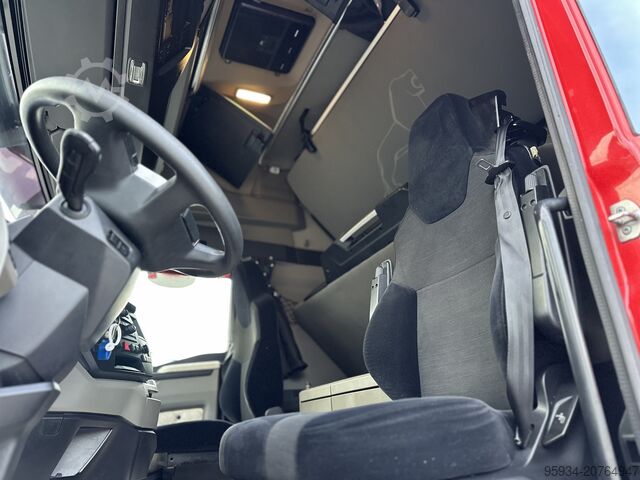 Staðlaður vegatogari MAN TGX 18.510