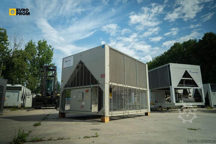Čiler Used Aircooled chiller McQuay MCEnergy MONO 073.1 SE ST 256 kW.