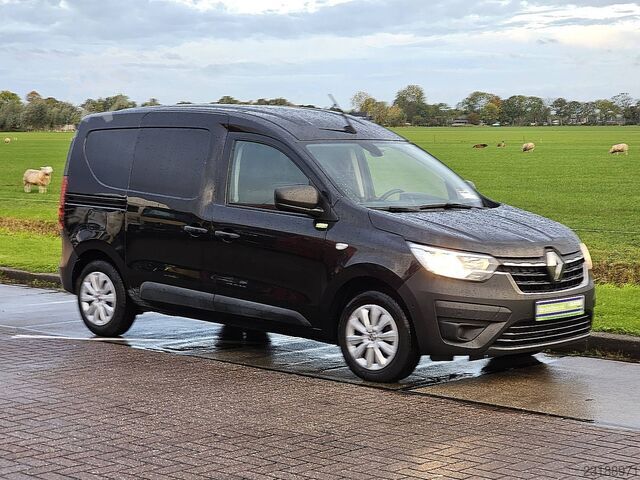 RENAULT EXPRESS 1.5 AC CarPlay EURO6 PDC semi cuero cámara control de crucero 53.000 km RENAULT EXPRESS 1.5 ac carplay EURO6 pdc half leder cam...