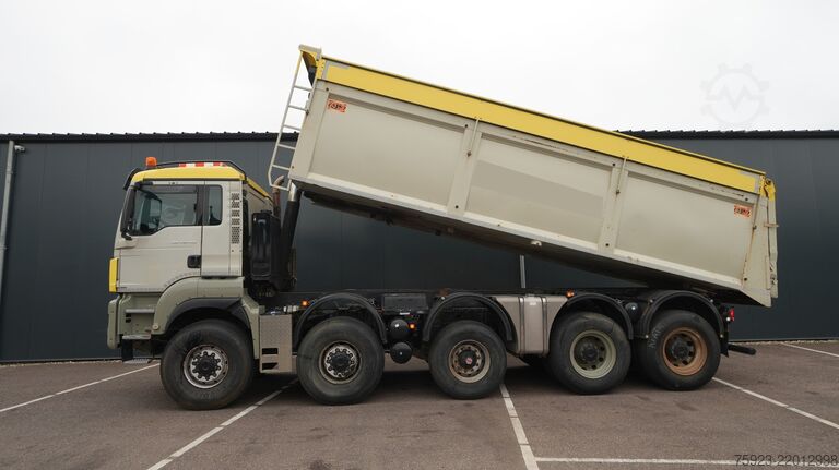 Kipper MAN TGS 49.460 10x8 tipper 393.000km