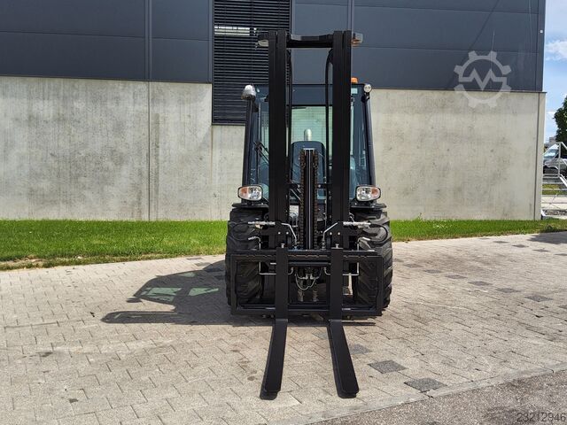 Carretilla elevadora todoterreno Manitou MC 30-4