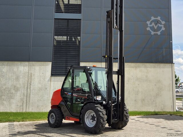 Carretilla elevadora todoterreno Manitou MC 30-4
