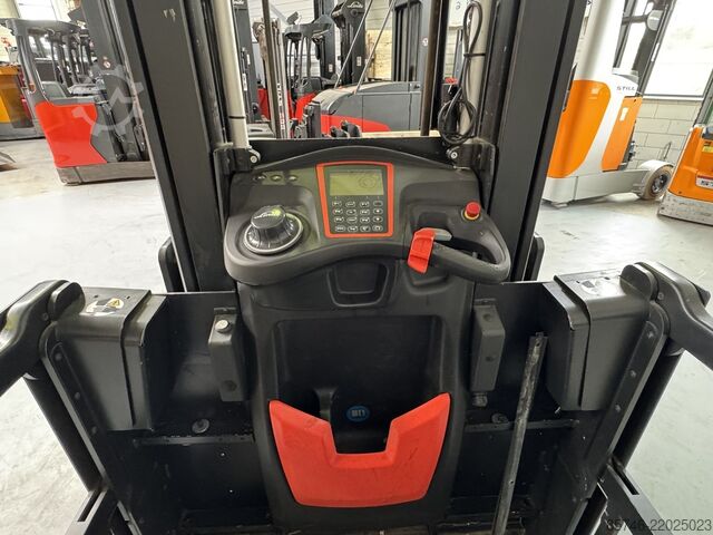 V 10 /  * DEMO !! DOUBLE steering !! LINDE V 10 /  * DEMO !! DOUBLE steering !!