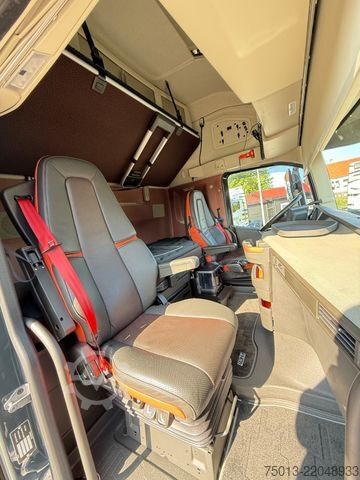 Schwerlast LKW/SZM VOLVO FH 750 6X2/4 in Voll- Ausstattung, Kipphydraulik