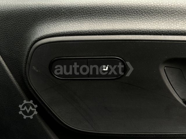 Fourgon tôlé MERCEDES-BENZ Sprinter 316 Aut.*Ladebordwand* Kamera+Navi 3215