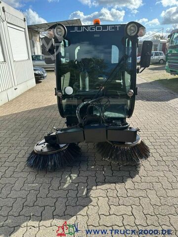 Kehrmaschine Multicar Nilfisk JungoJet3500 Winterdienst & Kehrmaschine