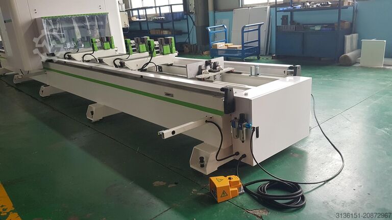 Universal-Bearbeitungszentrum Fenstek 4-axis CNC – Emerald F260 (2019)