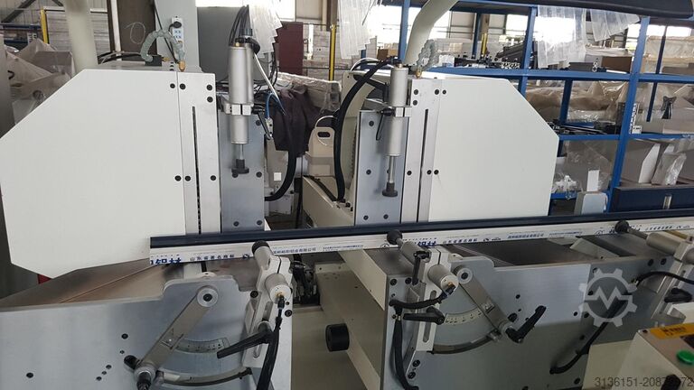 Alumīnija divpusējā zāģmašīna Fenstek CNC Aluminium Double Head Cutting Saw