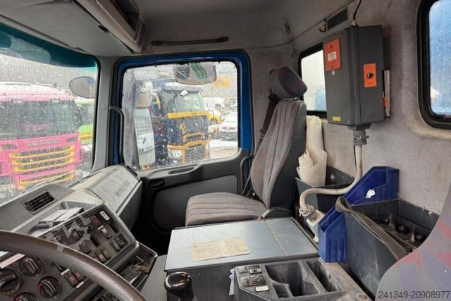 Camion malaxeur à béton MERCEDES-BENZ Actros 4148 V8 8x4 Mixer 9m3