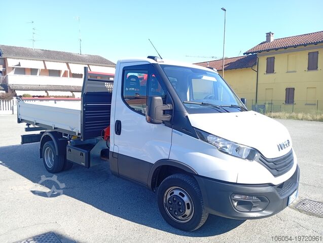 Grај + trostrani kiper Iveco Daily 35