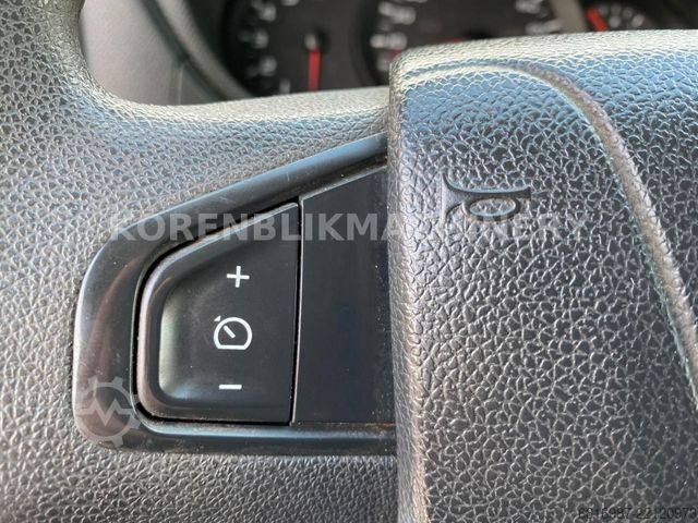 卡车装载式高空作业平台 NISSAN NV400