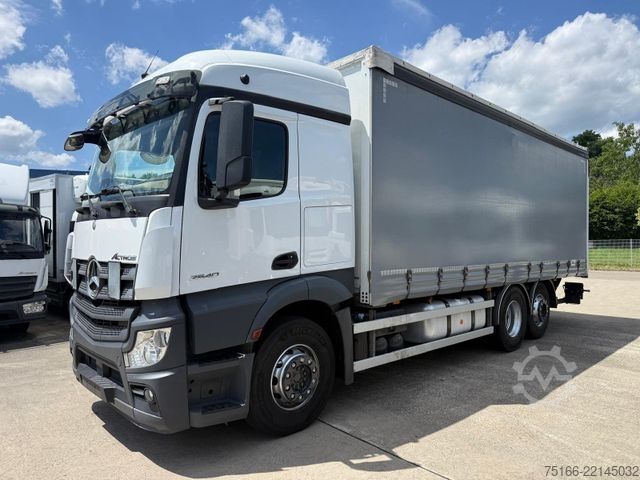 Samochód ciężarowy z plandeką typu platforma MERCEDES-BENZ ANTOS 2540 L Pritsche/Pl. 7,30 m LBW 2 T*ADR