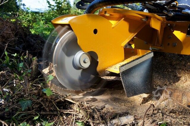 Broyeur de souche McConnel - FSI H40S5