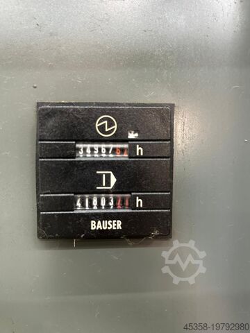 Centro de torneamento e fresagem CNC DMG CTV 400 V3