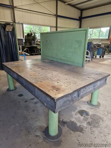 Welding table  