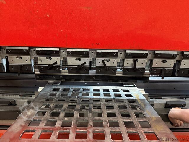 Abkant pres HFE220-3 Amada HFE220-3