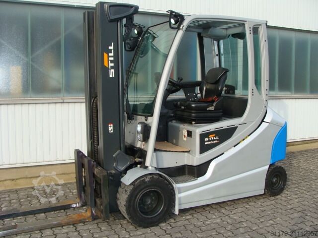 Carretilla elevadora STILL RX 60 - 35 L  TRIPLEX FREIHUB