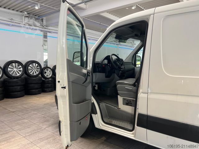 Панельний фургон VOLKSWAGEN Crafter 2,5 TDI Lang *1.Hand*Garantie*AHK*