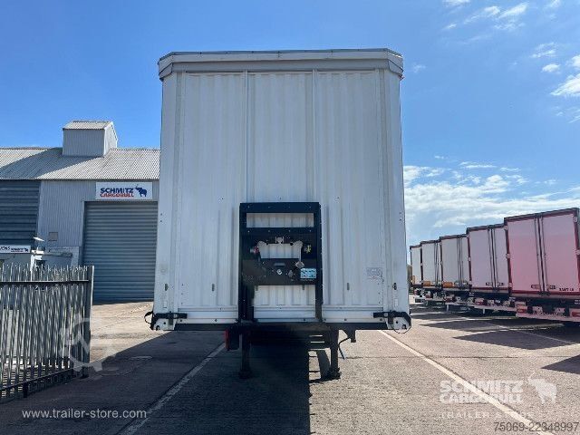 带篷布的开放式半挂车 Kässbohrer Curtainsider Standard