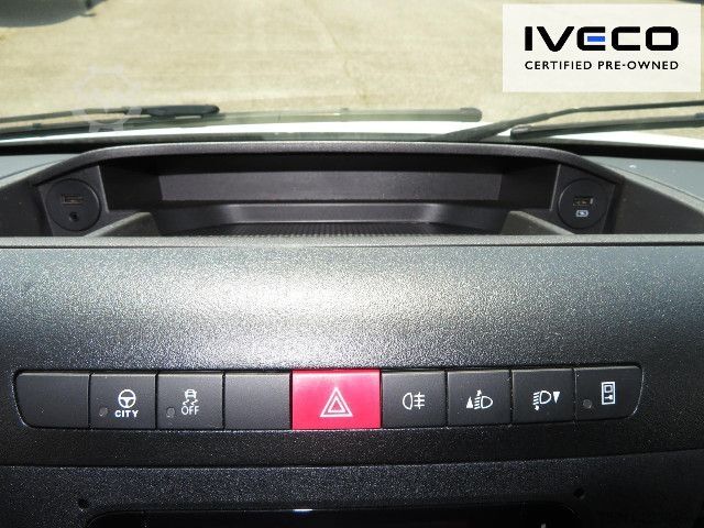 Boxvogn IVECO Daily 70C18HA8/P Koffer/LBW, Klima, NL 3228kg