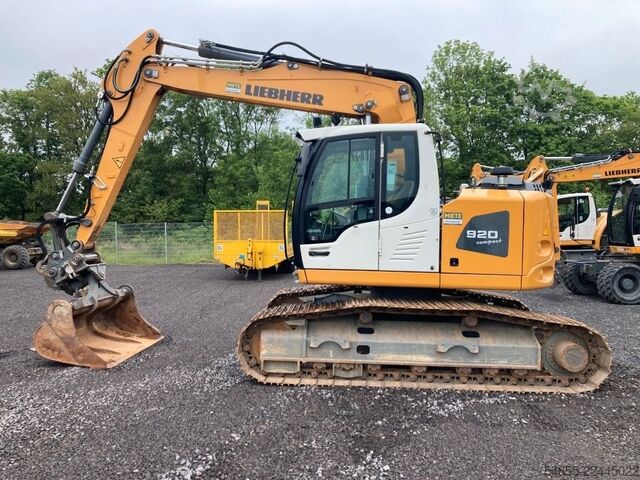 بیل مکانیکی زنجیری LIEBHERR R920