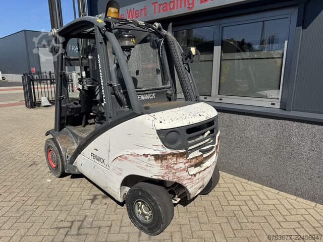 Linde H30D-01 Triplo 465 prosti dvig / stranski pomik / 4. funkcija VW Diesel 2006 LINDE H30D-01 Triplo 465 Freelift / Sideshift / 4e Functie VW Diesel 2006