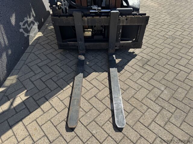 Linde H30D-01 Triplo 465 prosti dvig / stranski pomik / 4. funkcija VW Diesel 2006 LINDE H30D-01 Triplo 465 Freelift / Sideshift / 4e Functie VW Diesel 2006