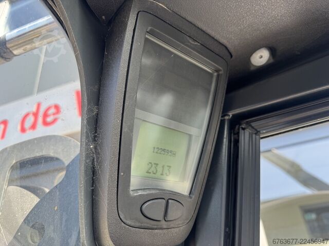 Linde H30D-01 Triplo 465 prosti dvig / stranski pomik / 4. funkcija VW Diesel 2006 LINDE H30D-01 Triplo 465 Freelift / Sideshift / 4e Functie VW Diesel 2006