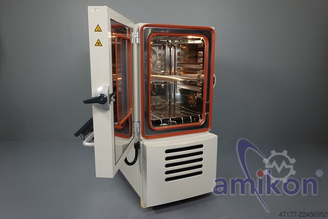 335 litrov s vlhkosťou, rok výroby 2016 Vötsch Klimaprüfschrank VCS³ 7034-5 -70°C bis +180°C