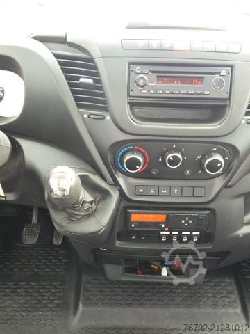 Damperli panelvan IVECO 70 C 18 DoKa/Kipper/Palfinger Kran/Greifer/2xAHK