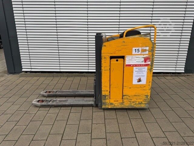 High lift pallet trucks sit-down Jungheinrich ESD 220
