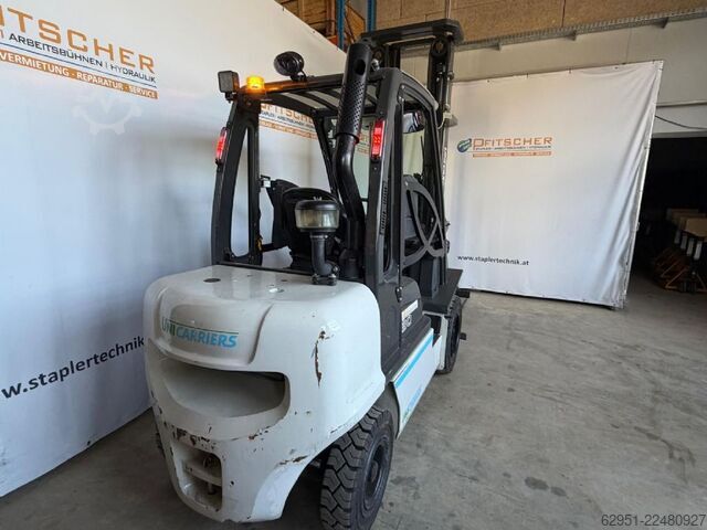 Stivuitoare diesel UniCarriers YG1D2A30Q