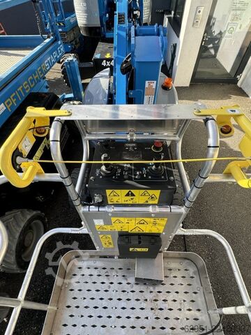 Platformă telescopică articulată Genie Z 33/18