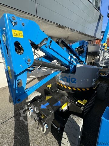 Platformă telescopică articulată Genie Z 33/18