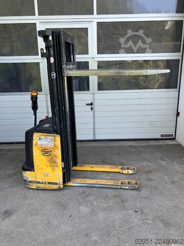 Stivuitor manual OM CL 10,5AC