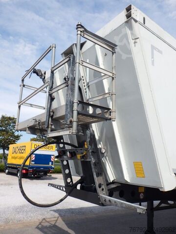 Billenős félpótkocsi SCHMITZ CARGOBULL SKI 24 Kippmulde 50 m³/Kombitüren/Lift/Rollplane