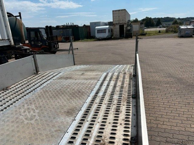 Autonkuljetuspakettiauto IVECO 65C17 Fzg Transporter 3 Liter Motor