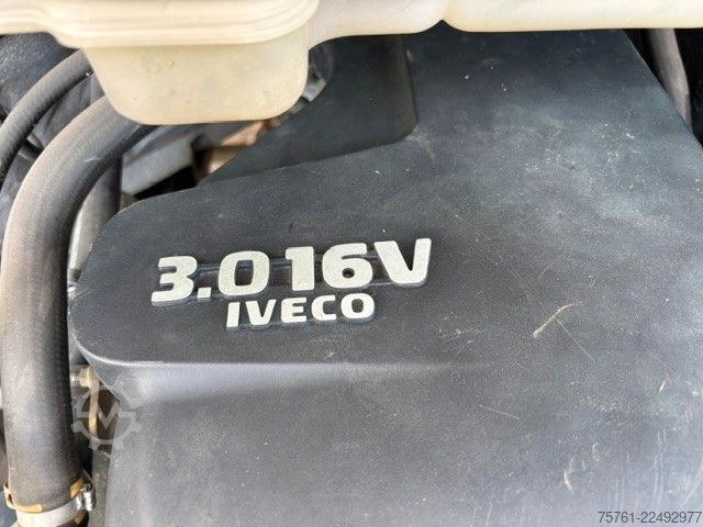 Autonkuljetuspakettiauto IVECO 65C17 Fzg Transporter 3 Liter Motor