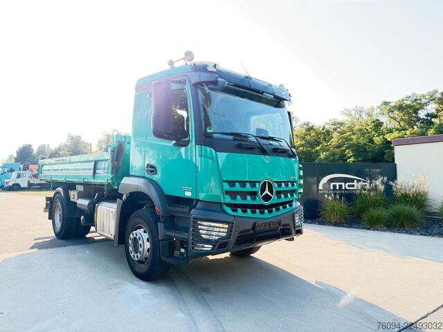 Trīspusējs kravas pašizgāzējs MERCEDES-BENZ Arocs 1836 4x2 MEILLER Kipper AHK 35to