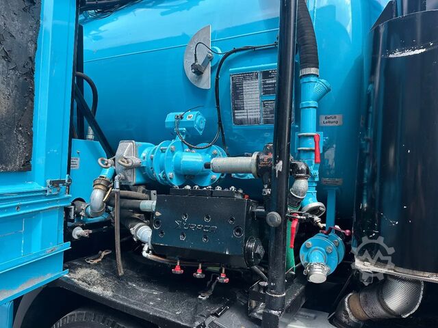 Suction vehicle MAN TGS 35.400 8X2-4 BL WIEDEMANN SUPER 1000