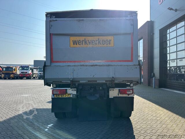 Benne Ginaf X6 5250 CSE 10x4 Hyva kipper 28 m3 Euro 6