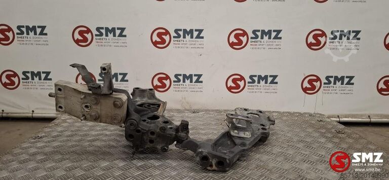 Pieza del chasis Scania Occ chassissteun + bumpersteun links Scania
