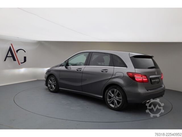 Minibus Mercedes-Benz B 220 d Urban+LED+AHK+Cam.+Navi+AUT+Keyl+PTS+SHZ