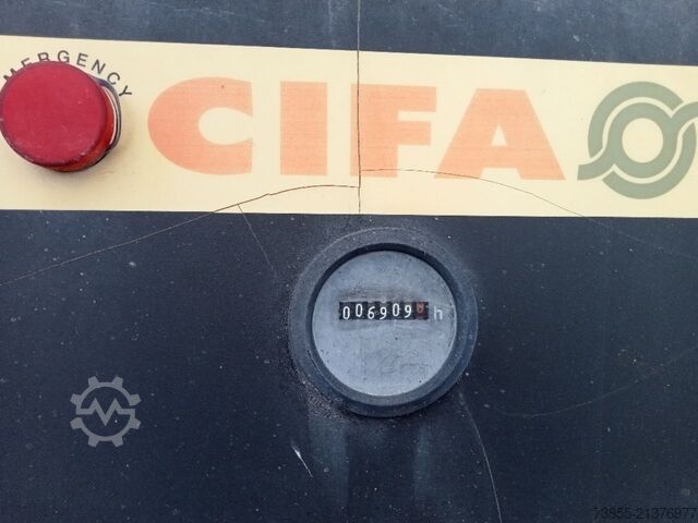 Внедорожный бетоносмеситель Renault C